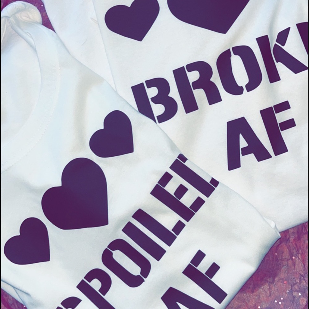 2PC SPOILED AF BROKE AF COUPLES ANIIVERSARY VDAY - Picture 2 of 2